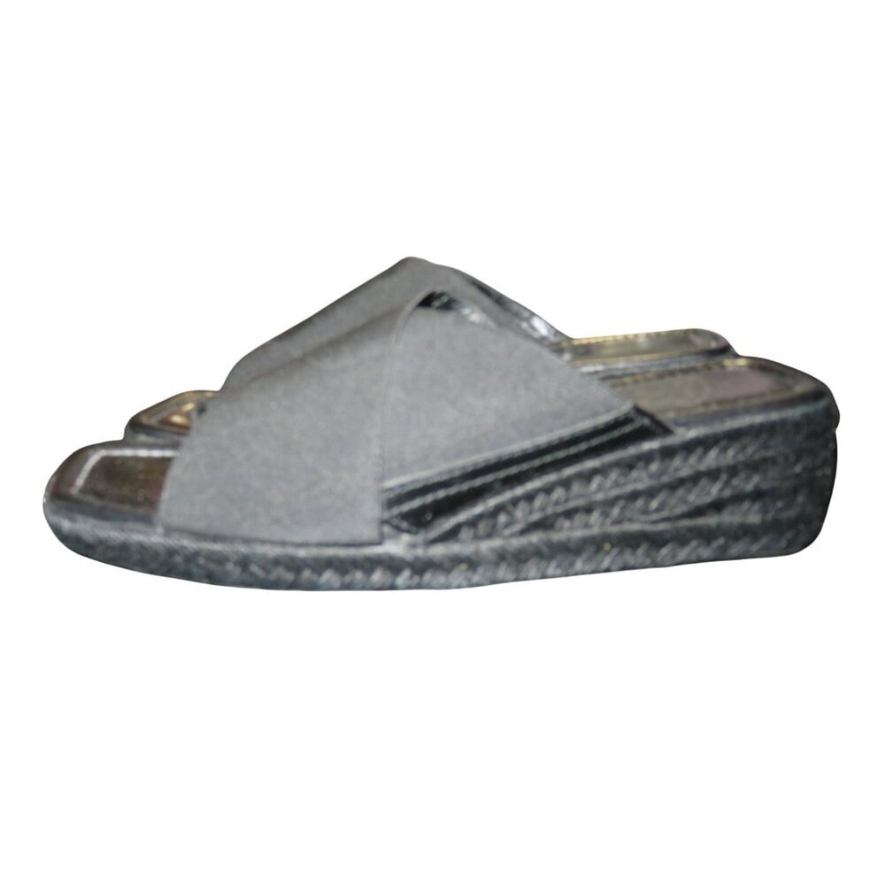 Donald J. Pliner Bosna Made On the Beaches of Spain Criss Cross Wedges size 8